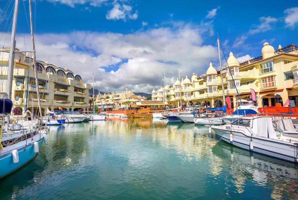 Puerto Marina - Scandinavian 1 Bedroom Apartment *