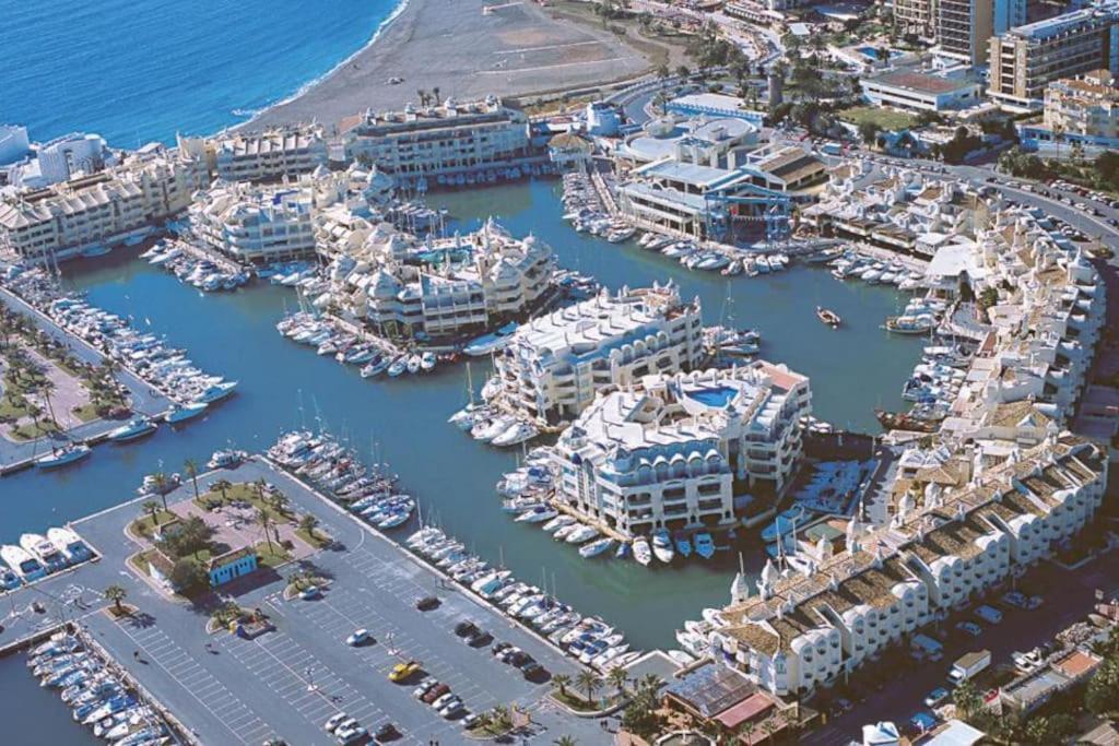 Puerto Marina - Scandinavian 1 Bedroom Apartament